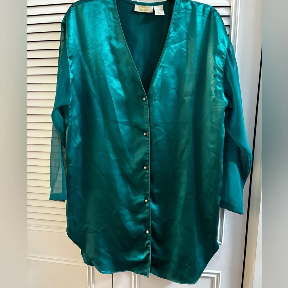 Vintage Gold Label Victoria's Secret Nightshirt Sz M/L-0166